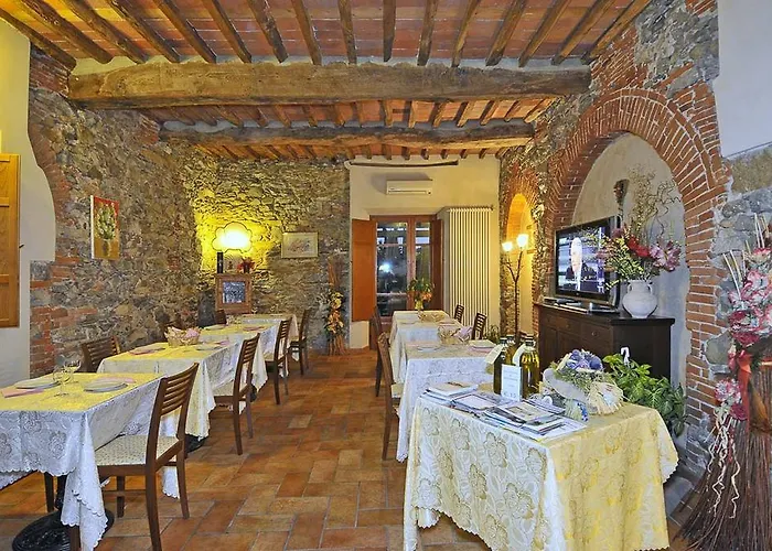 Le Ginestre B&B 마사로라